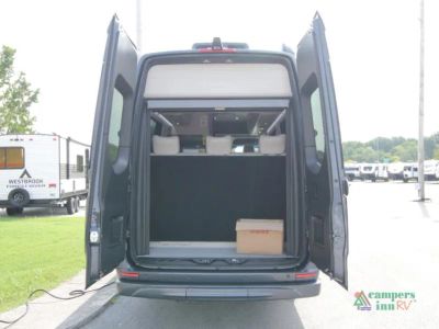 2027 Grech RV Strada-ion AWD — photo 45 view