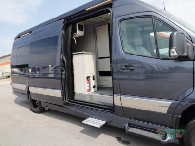 2027 Grech RV Strada-ion AWD — photo 48 view
