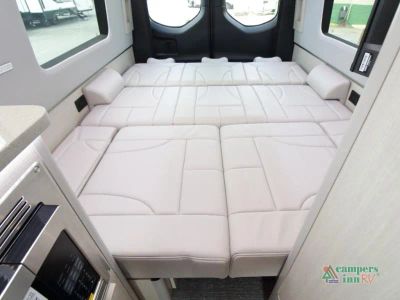 2027 Grech RV Strada-ion AWD — photo 28 view