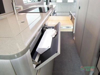 2027 Grech RV Strada-ion AWD — photo 17 view