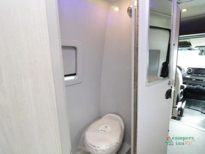 2027 Grech RV Strada-ion AWD — photo 24 view