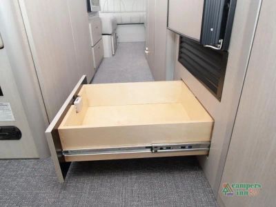 2027 Grech RV Strada-ion AWD — photo 15 view