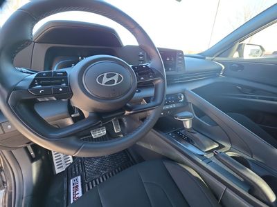 2025 Hyundai Elantra - Photo 12