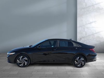 2025 Hyundai Elantra - Photo 7
