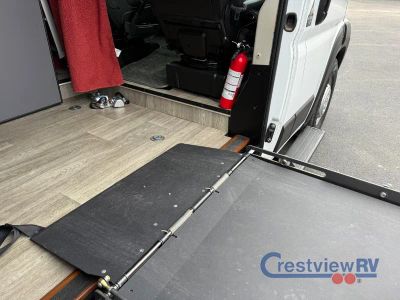 2023 Winnebago Roam - Photo 12