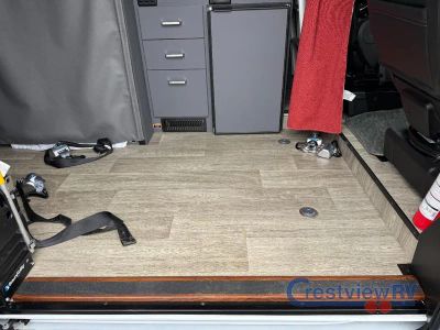 2023 Winnebago Roam - Photo 6