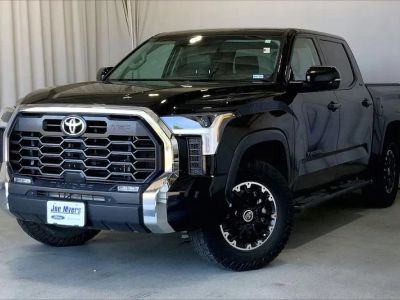 2024 Toyota Tundra - Photo 2