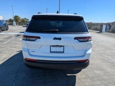 2026 Jeep Grand Cherokee — interior view