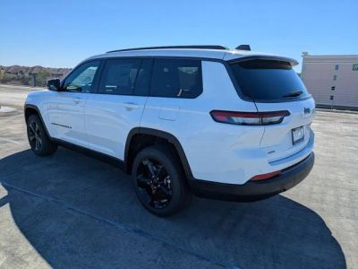 2026 Jeep Grand Cherokee — detail view