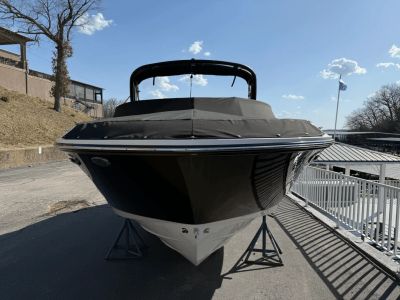 2025 Sea Ray ECT 6.2L MPI DTS BR3 - Photo 4