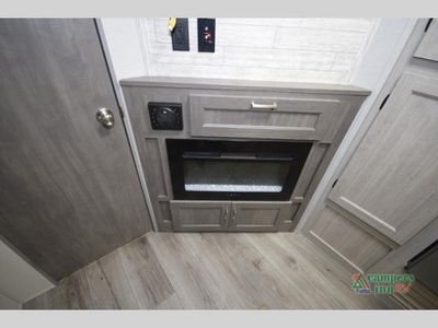 2026 Coachmen RV Catalina Legacy — photo 19 view