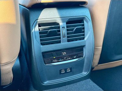 2026 BMW 3 Series — photo 20 view