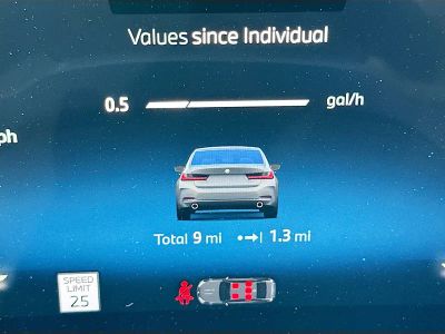 2026 BMW 3 Series — photo 9 view
