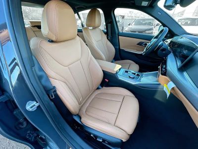 2026 BMW 3 Series — photo 23 view