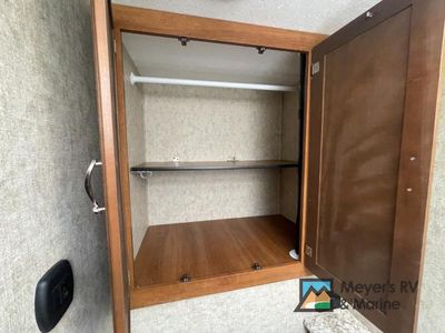 2017 Prime Time RV Avenger - Photo 22