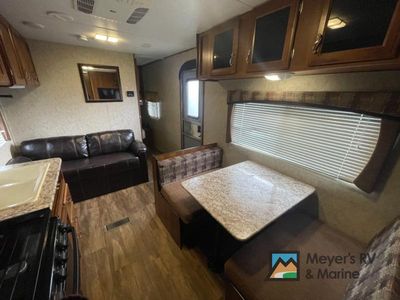 2017 Prime Time RV Avenger - Photo 7