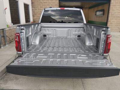 2025 Ford F-150 — photo 11 view