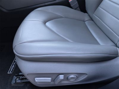 2024 Toyota Highlander - Photo 16