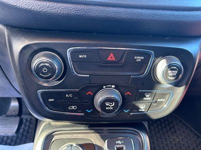 2020 Jeep Compass - Photo 11