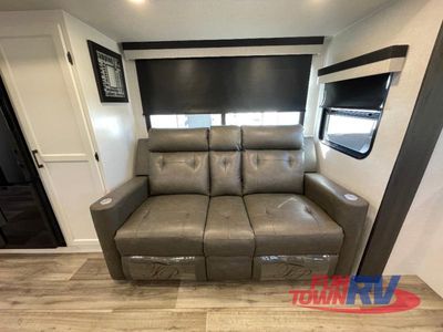 2026 Venture RV Stratus — photo 27 view