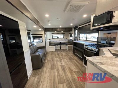 2026 Venture RV Stratus — photo 15 view