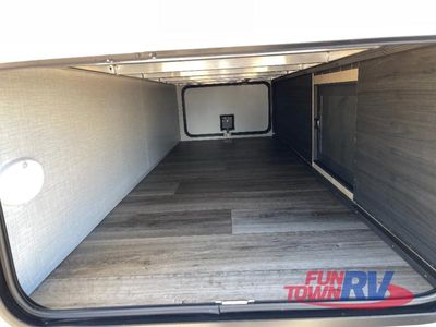 2026 Venture RV Stratus — photo 14 view