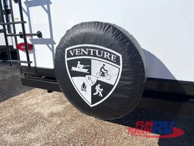 2026 Venture RV Stratus — photo 12 view