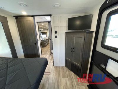 2026 Venture RV Stratus — photo 37 view