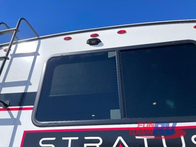 2026 Venture RV Stratus — photo 7 view