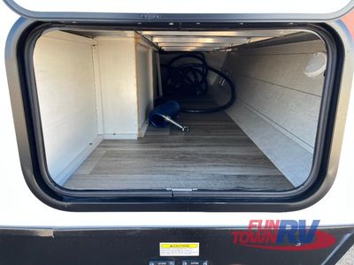 2026 Venture RV Stratus — photo 13 view