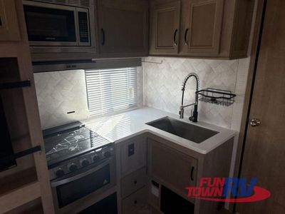 2023 Palomino SolAire Ultra Lite - Photo 8