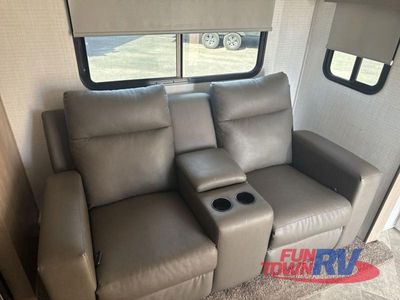2023 Palomino SolAire Ultra Lite - Photo 10