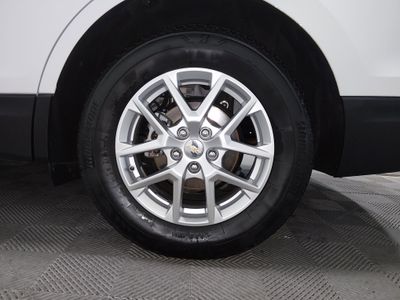 2024 Chevrolet Equinox — photo 10 view