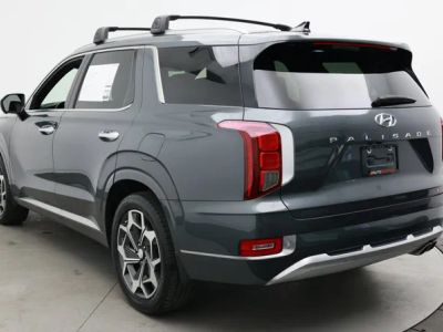 2022 Hyundai Palisade — engine compartment view