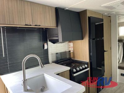 2025 Forest River RV Wildwood - Photo 13