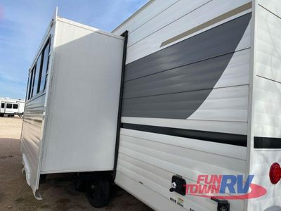 2025 Forest River RV Wildwood - Photo 9