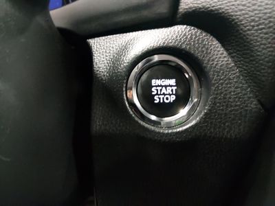 2024 Toyota RAV4 - Photo 17