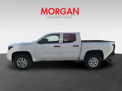 2025 Toyota Tacoma — photo 7 view