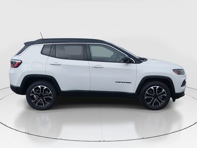 2024 Jeep Compass - Photo 8