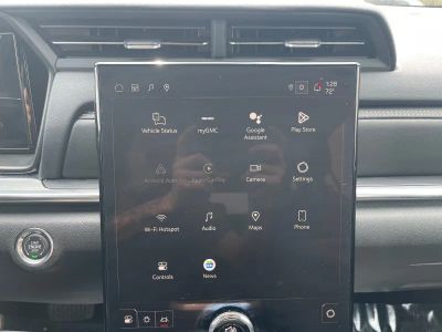 2026 GMC Terrain — photo 11 view