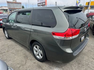 2012 Toyota Sienna - Photo 3