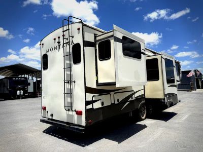 2016 Keystone Montana — side profile view