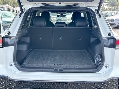 2026 Volkswagen Tiguan — photo 12 view