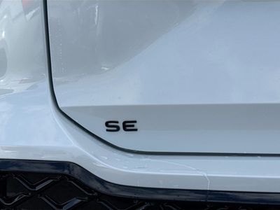 2026 Volkswagen Tiguan — photo 11 view