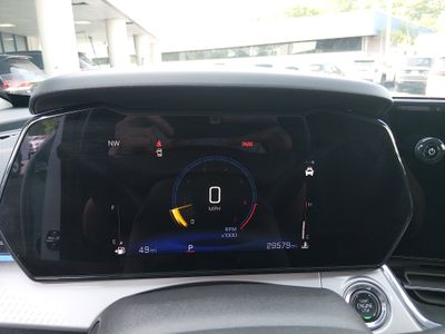 2025 Chevrolet Trax - Photo 14