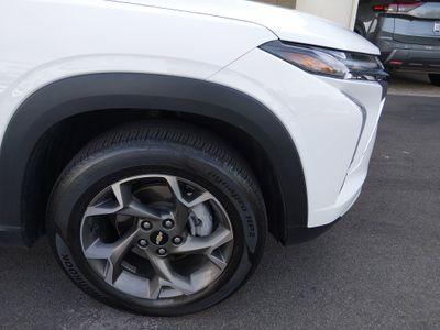 2025 Chevrolet Trax - Photo 10