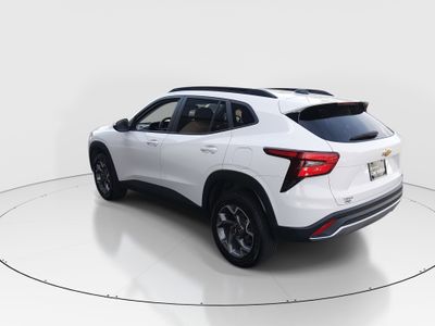 2025 Chevrolet Trax - Photo 5