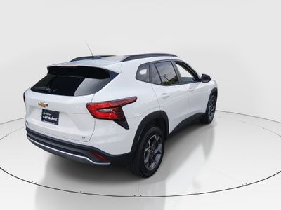 2025 Chevrolet Trax - Photo 7