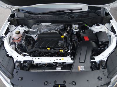 2025 Chevrolet Trax - Photo 9