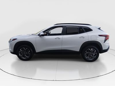 2025 Chevrolet Trax - Photo 4
